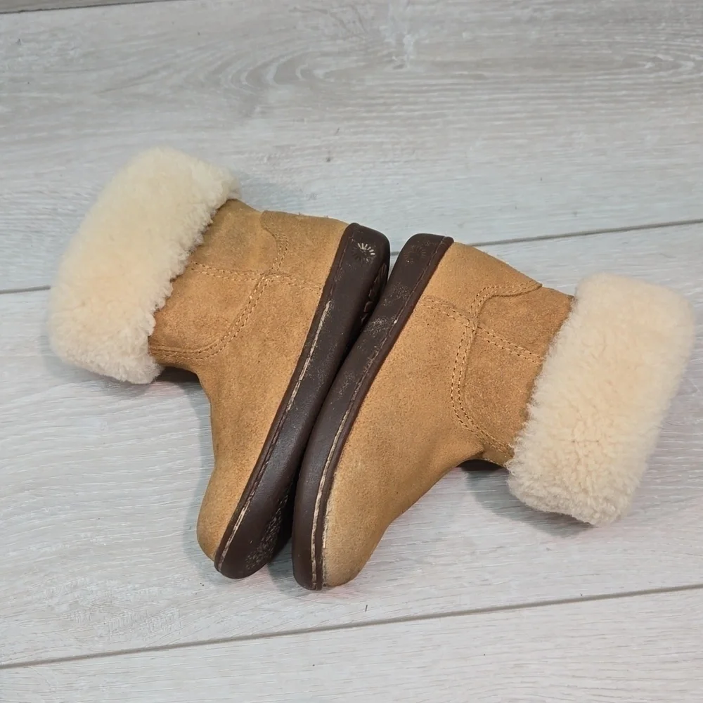 Ugg Australia Jorie II Kids Girl Leather Sheepskin Boots shoes sz 8 Toddler